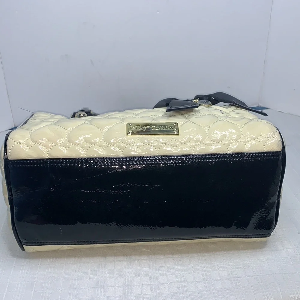 Betsey Johnson Be mine quilted hearts satchel